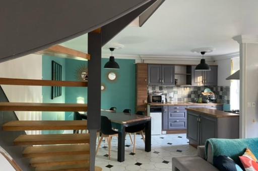 Nice House With Garden In Arradon - Housity