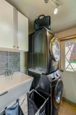 Riverfront Paradise w/ Hot Tub--Little River House - Housity
