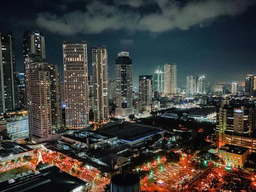 Fame Residences Tower-1 Unit 3207 in Mandaluyong 1 Br w Balcony City view - Housity