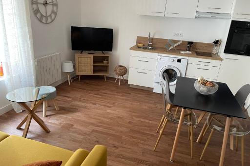 LE POULORIO LOFT Studio RDC ByLocly - Housity