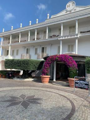 Hotel Tiffany - Housity