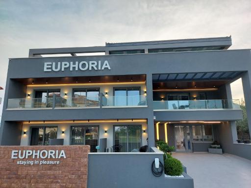 EUPHORIA ''Staying in Pleasure'' - Housity