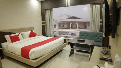 Embassy Grand - Housity