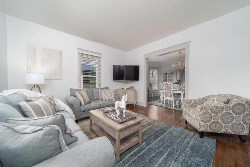 Relax at this charming and cozy downtown retreat - Housity