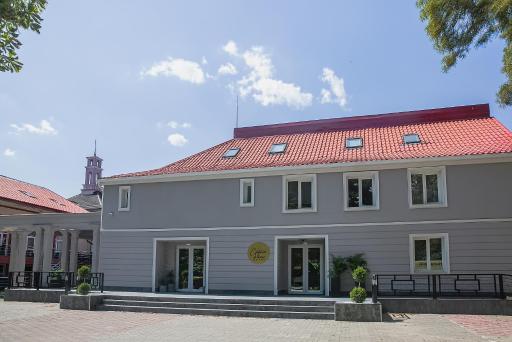 CORVIN HOUSE - Housity