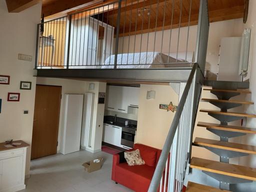 TRA IL CENTRO E IL MARE - Housity