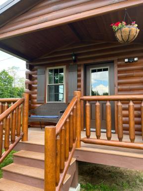 Lincoln Log Cabins - Housity