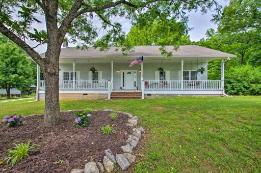 Charming Boydton Retreat about 5 Mi to Kerr Lake! - Housity