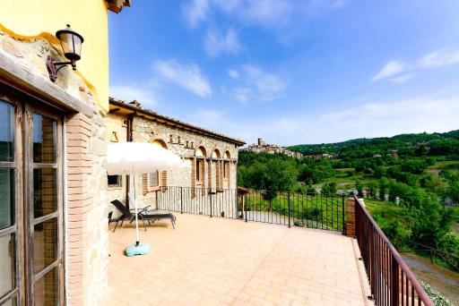 Agriturismo Bio Castello delle Fornaci - Summer Jacuzzi - Housity