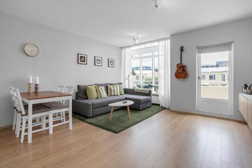 Downtown Reykjavík Apartment - Amazing Garden View - Housity