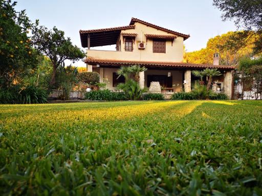 Villa Lena Entire cottage - Housity