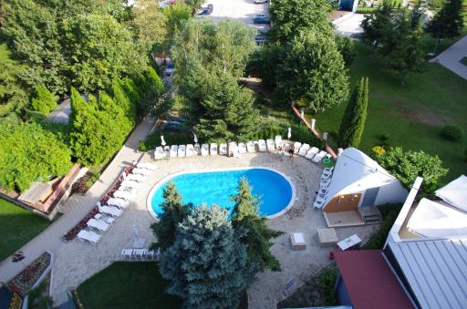 Private Beach Sports&Hotel Aqua Life Tower - Housity