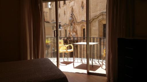 Hotel Mesón El Número Uno - Housity