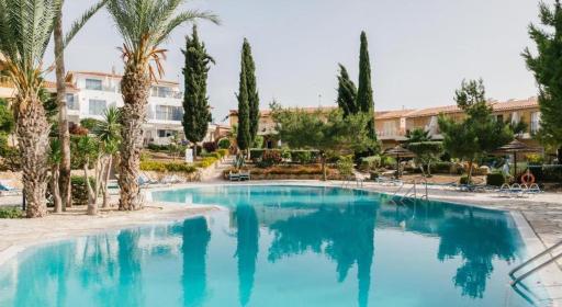 Regina Gardens - stylish modern 1 bedroom apartment - Housity