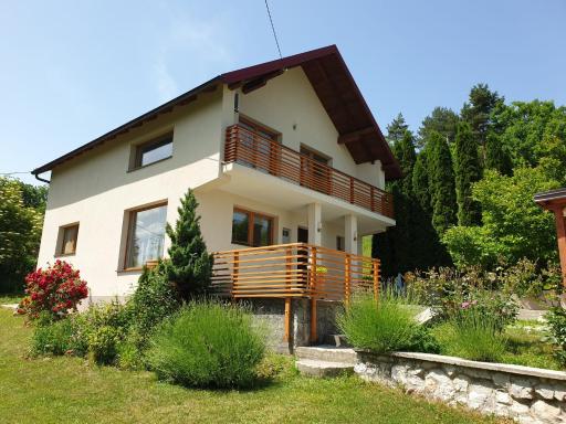 Country house Garden - Housity