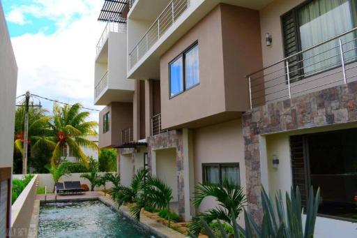 Modern and cosy condo: Westwood Apartments - Housity