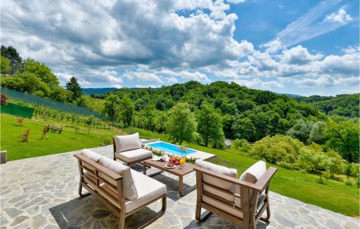 Beautiful Home In Stubicke Toplice - Housity