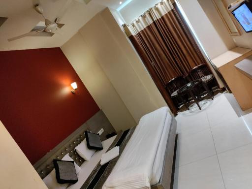 Hotel Silver Star - Housity