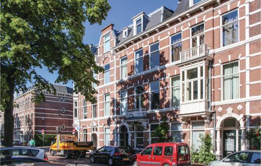 Awesome Home In Den Haag With 3 Bedrooms And Wifi - Housity