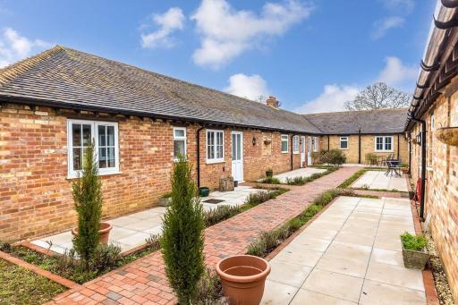 The Lambs' Pen - Housity