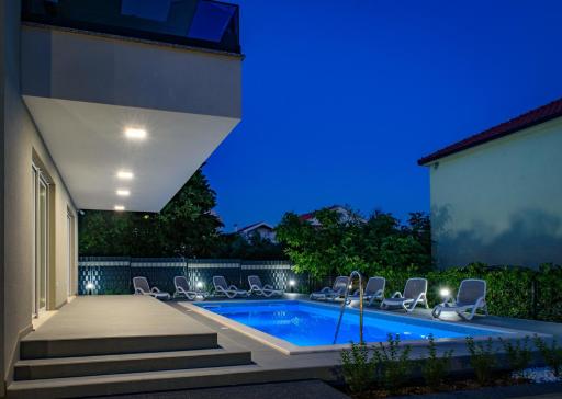Seka apartments with a pool - Housity