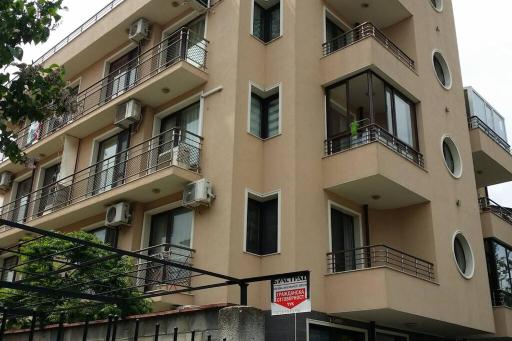 Studio in the center of Sarafovo - Housity