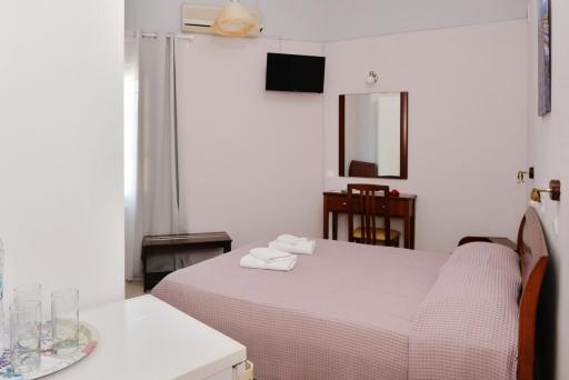 Hotel Villa Plaza - Housity