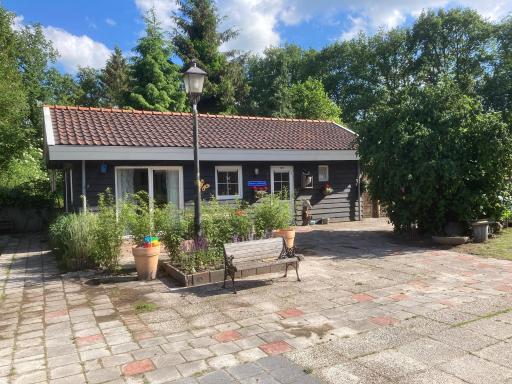 Nuver Plekkie - Housity