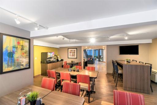 Comfort Inn - Housity
