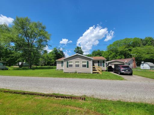 Camp Not Found - 3 Queen Bedrooms by the lake - Housity