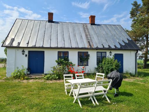 Villa Vemmentorp - Körsbärsblomsvillan 6 min från havet - Housity
