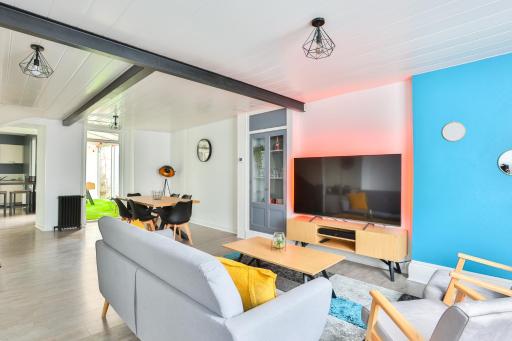 LA FAMILIALE #Centre ville #Baby-foot #Netflix - Housity