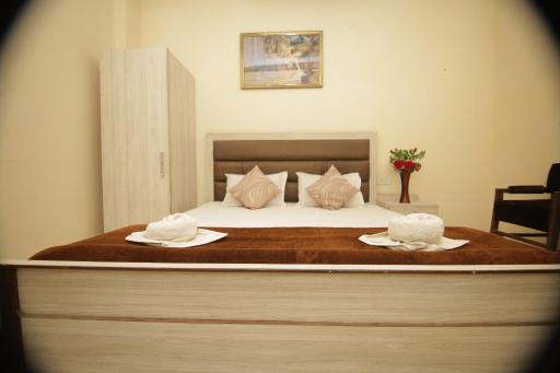 Hotel G M FORUM - Housity