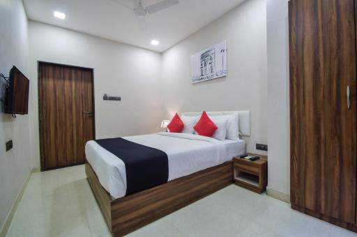 Hotel The Mewar - Housity