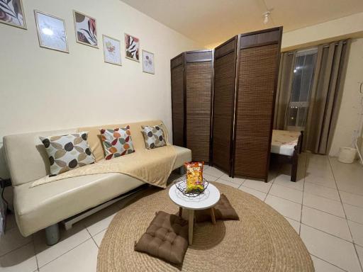 Urban Deca Homes Manila Rustic Cozy Staycation - Hizvo