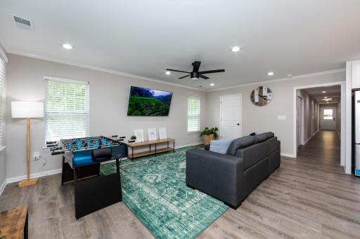 Brandnew Spacious 4 BR House minutes to Uptown Charlotte - Housity