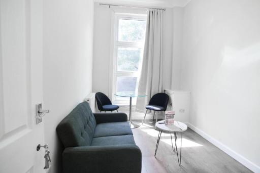 Elegant Studio In Euston - Housity