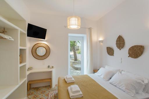 Satsi’s Cozy Casa-2 min from the beach&town - Housity