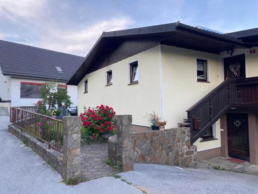 Apartma KAMNITNK - Housity