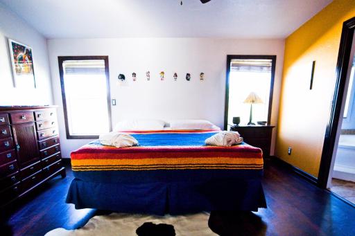 Sunny Southwest Cottage - Housity