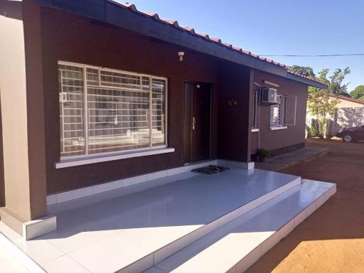 Kasuda three bedrooms house in Livingstone - Hizvo
