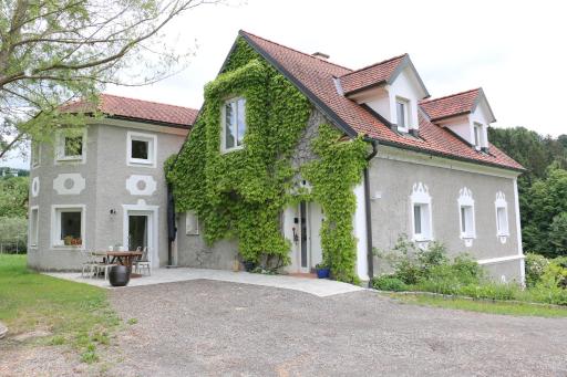 Ferienwohnungen Tinymoon - Housity