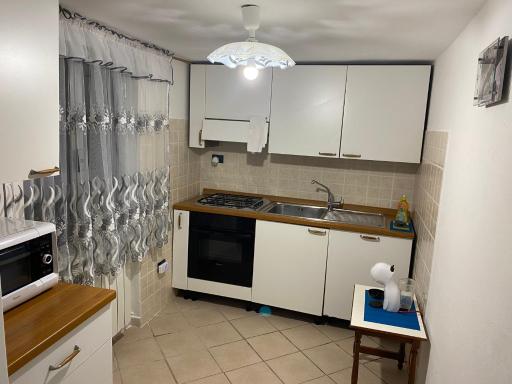 Proprietà intero Allogio con parcheggio - Housity