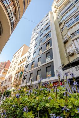 Expoholidays - Apartamentos Rueda Lopez - Housity