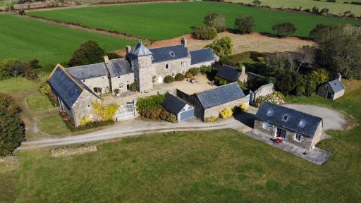 Demeure de charme, au calme, près des plages - Housity