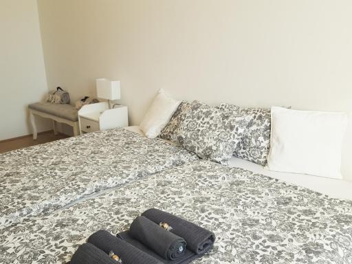 HorvathHouse Apartment Central location and beachfront - Housity