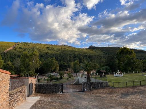 Apartamentos Rurales Casa Josefita - Housity