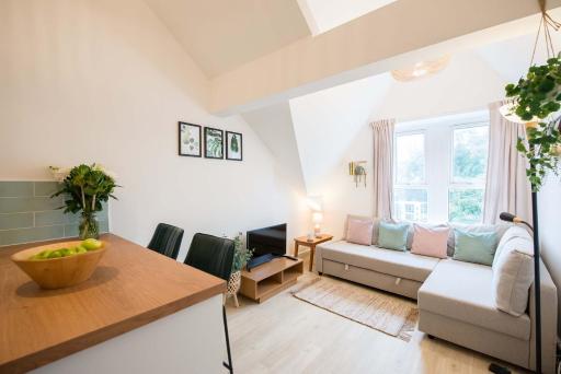1 bed central Cardiff loft apartment near Stadium - Housity