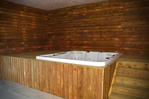 Écolo gîte et SPA familial de l'impasse - Housity