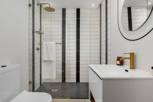 Luxury Apartment in the heart of the CBD @ The Reserve - Housity